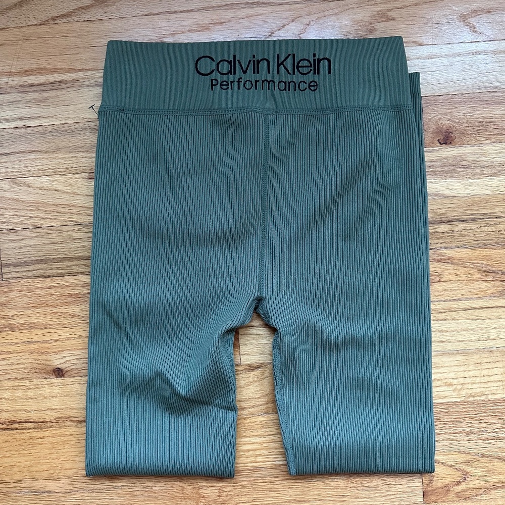 NWOT Calvin Klein Performance Leggings